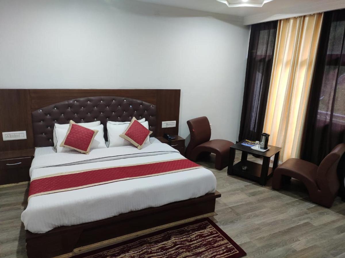 Hotel Vansh Касол Екстериор снимка