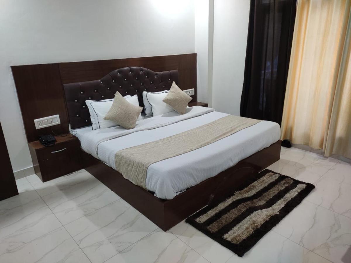 Hotel Vansh Касол Екстериор снимка