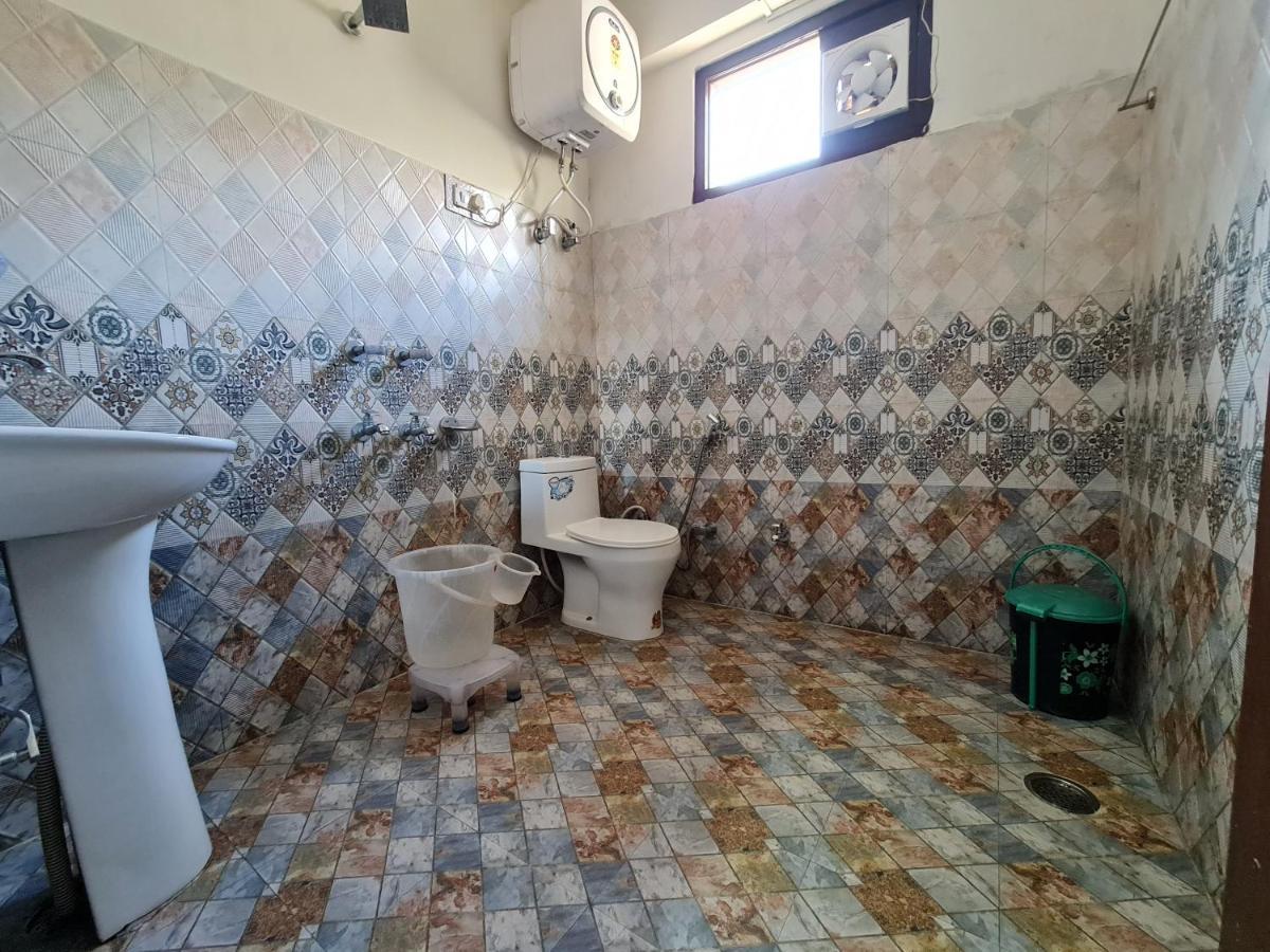 Hotel Vansh Касол Екстериор снимка