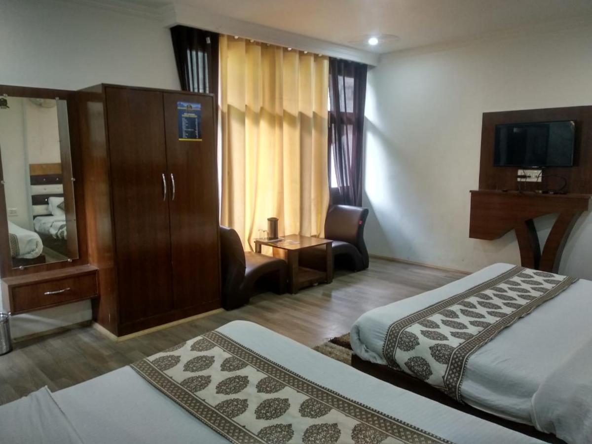 Hotel Vansh Касол Екстериор снимка